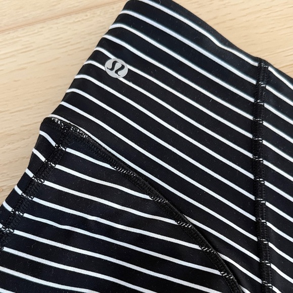 Lululemon Athletica Train HR 7/8 Black and White Striped Leggings - Picture 3 of 5